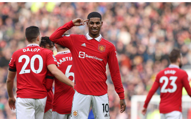 两队的对决 两队的对决