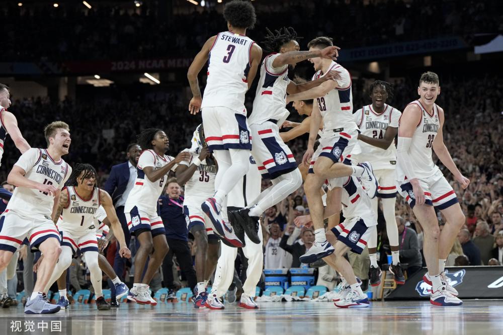 东契奇与凯 东契奇与凯