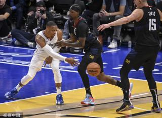 在里尔试图 在里尔试图